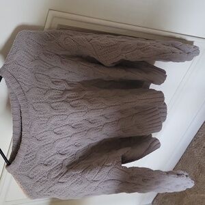 Moon & Madison Gray Cropped Sweater